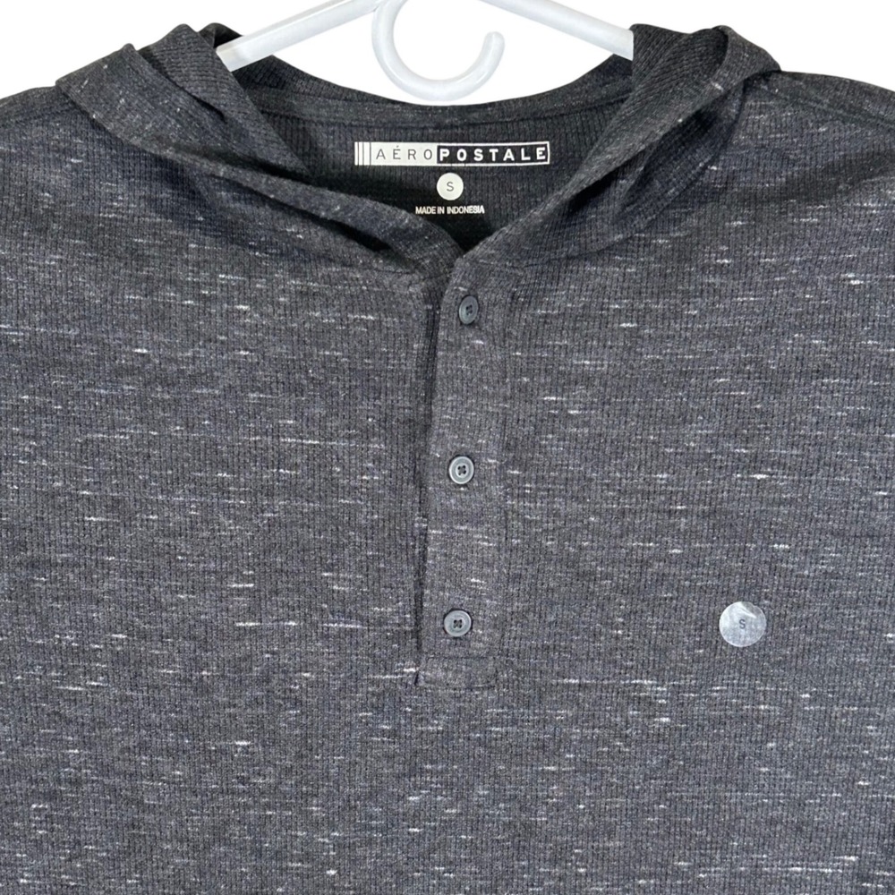 Aeropostale Mens Small Charcoal Gray Waffle Knit Henley Hoodie Long Sleeve Shirt